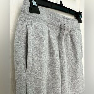 H&M joggers gray cotton sweatpants, size 14Y, newlike condition
